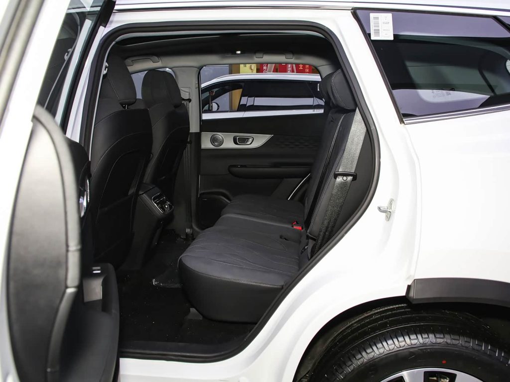 Chery Tiggo 8 PLUS 2025