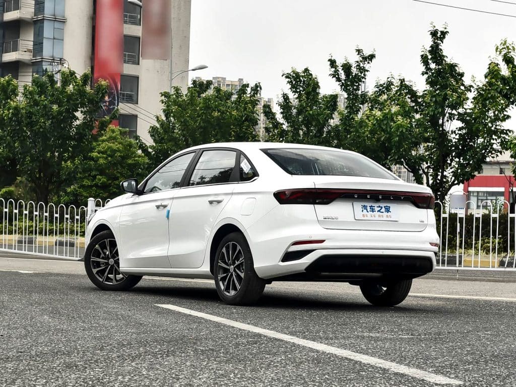 Geely Emgrand 2025