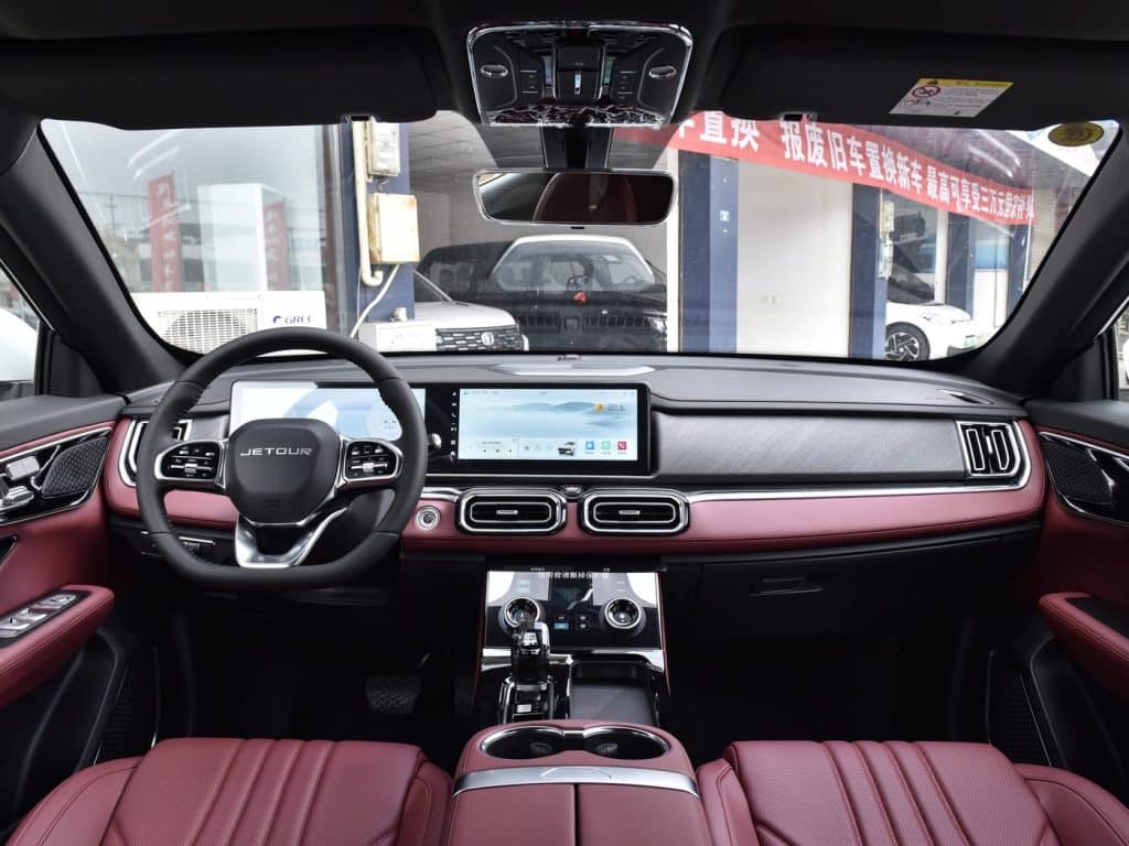 Jetour X70 PLUS 2025