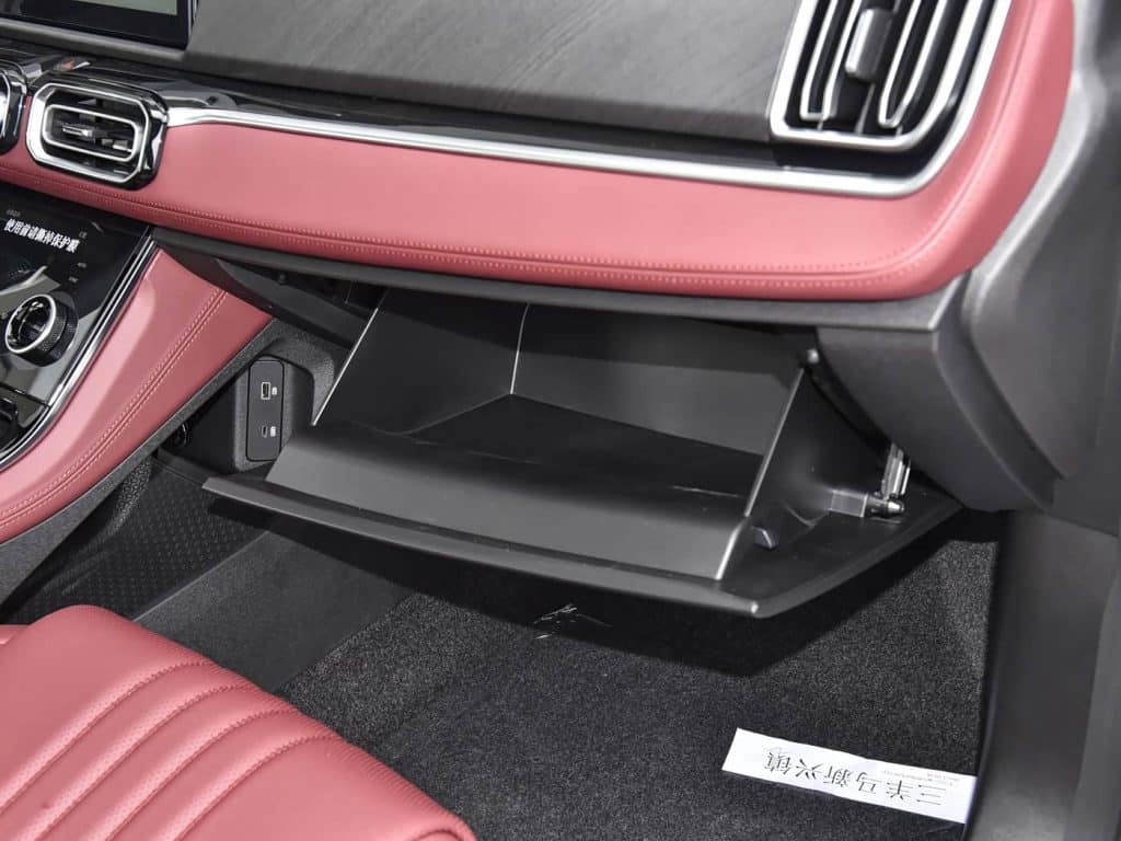 Jetour X70 PLUS 2025