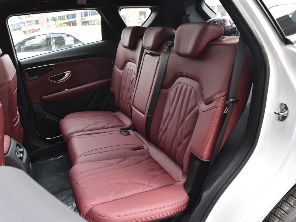 Jetour X70 PLUS 2025