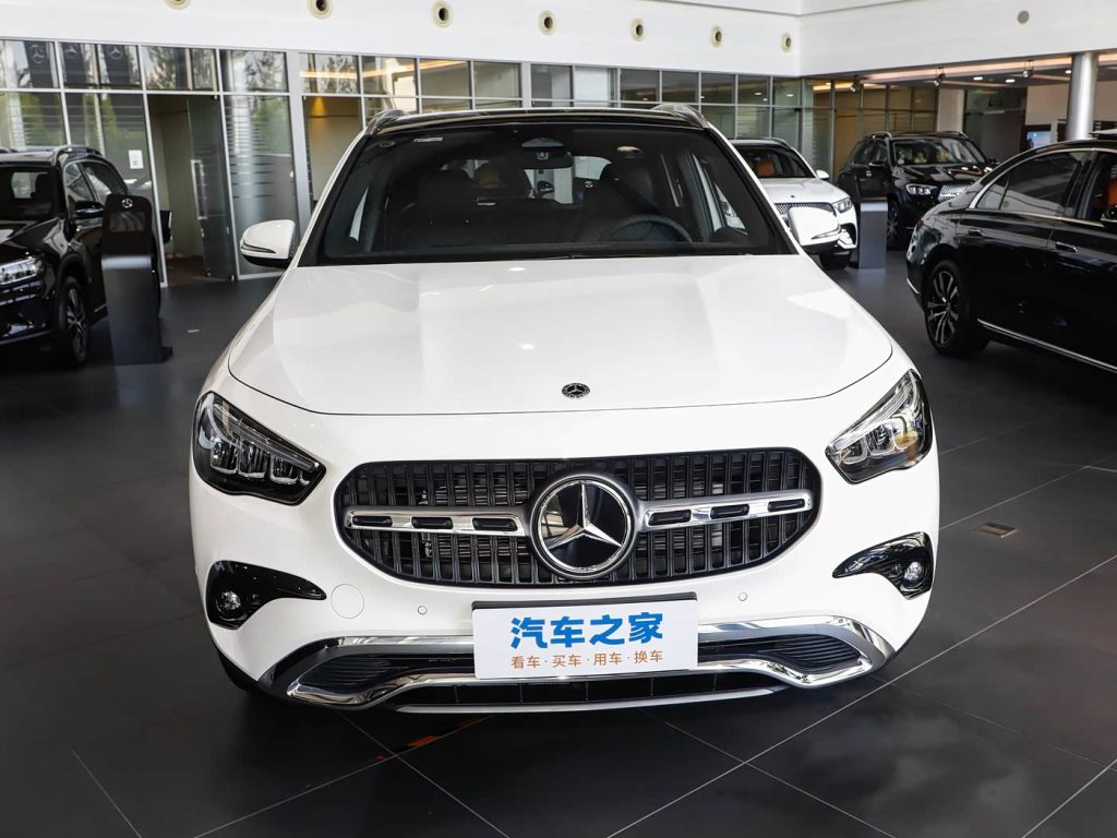 Mercedes GLA 200 2025