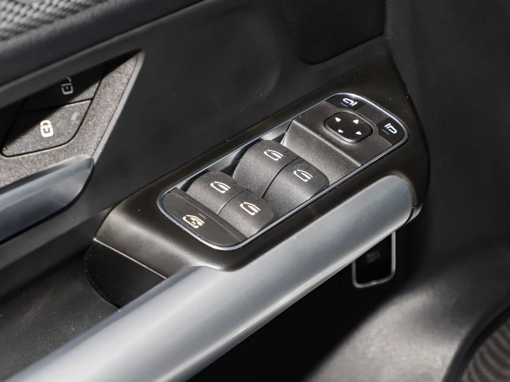 Mercedes GLA 200 2025