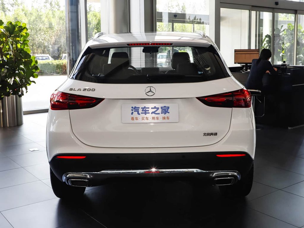 Mercedes GLA 200 2025