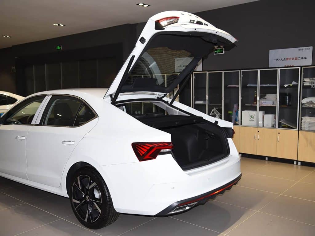 Skoda Octavia PRO 2025