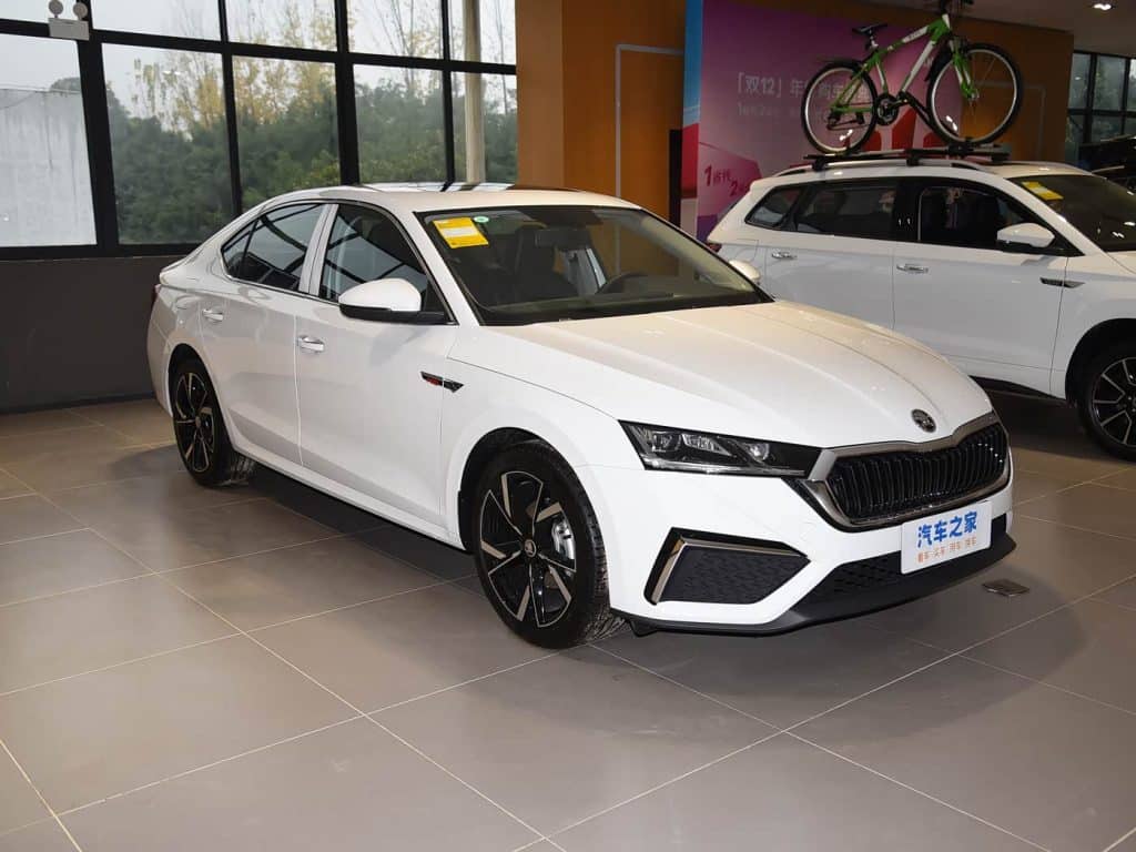 Skoda Octavia PRO 2025