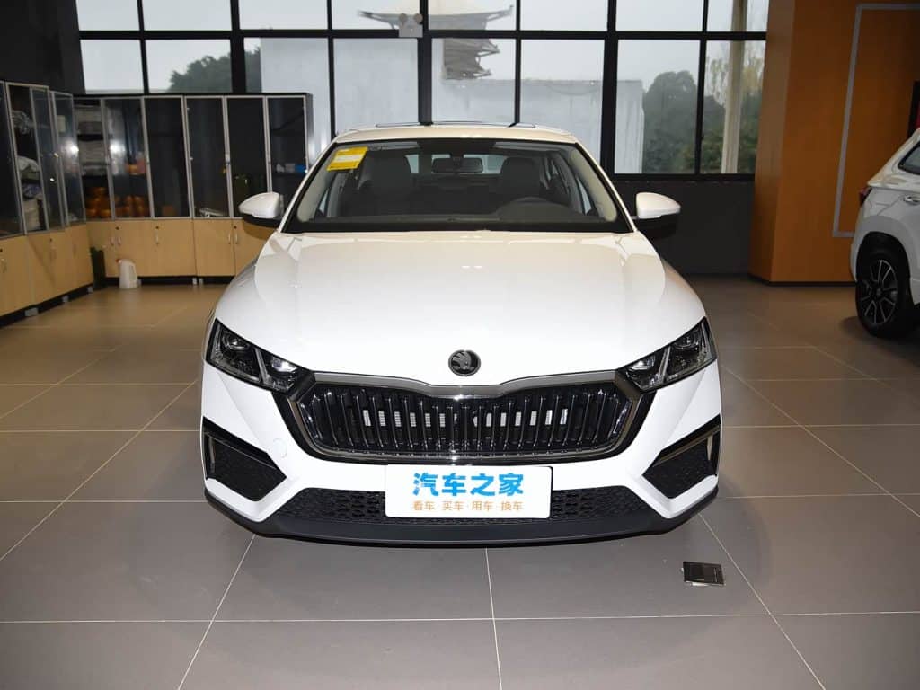 Skoda Octavia PRO 2025