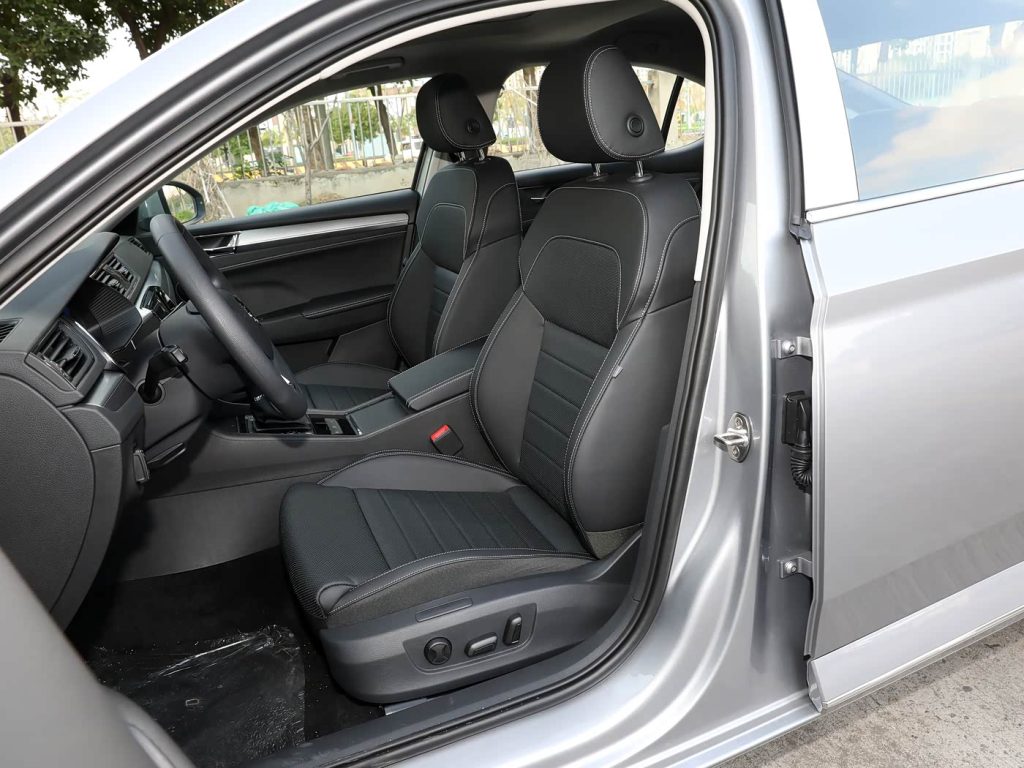 Skoda Superb PRO 2025