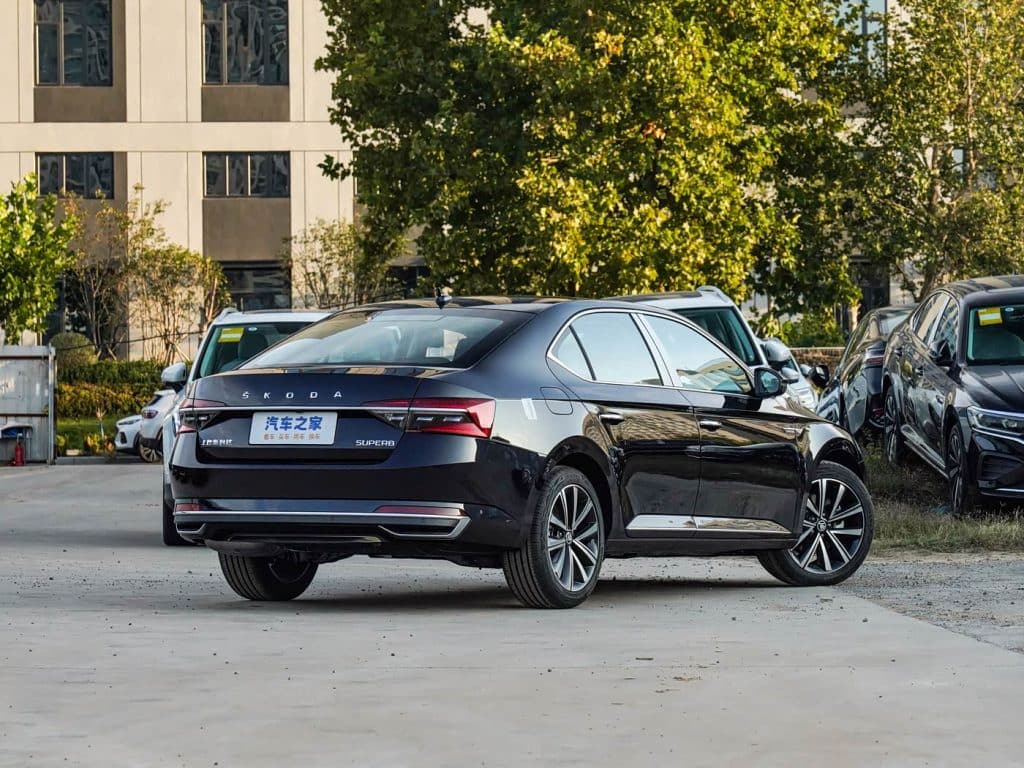 Skoda Superb PRO 2025