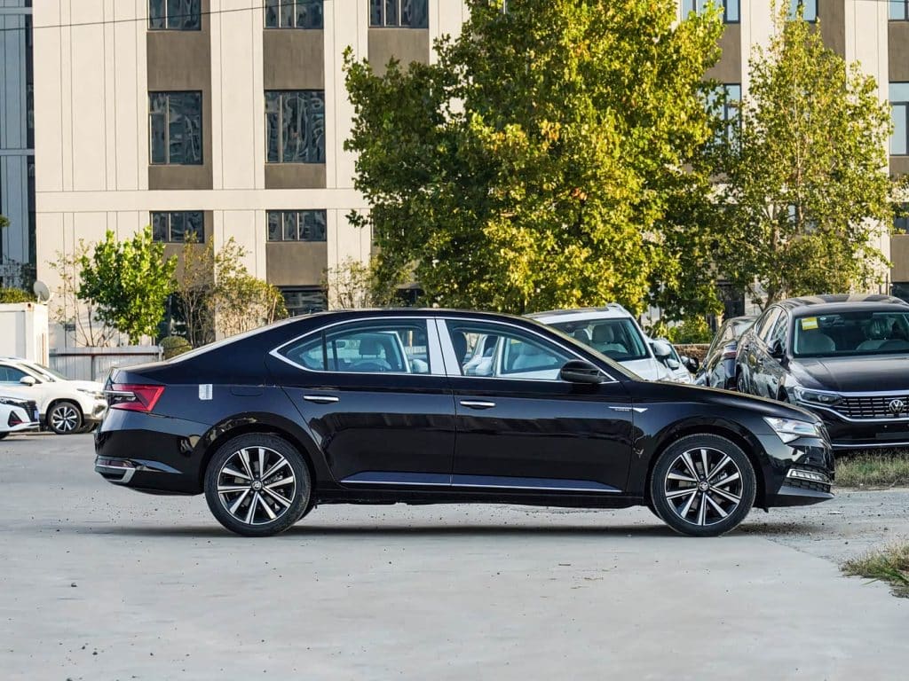 Skoda Superb PRO 2025
