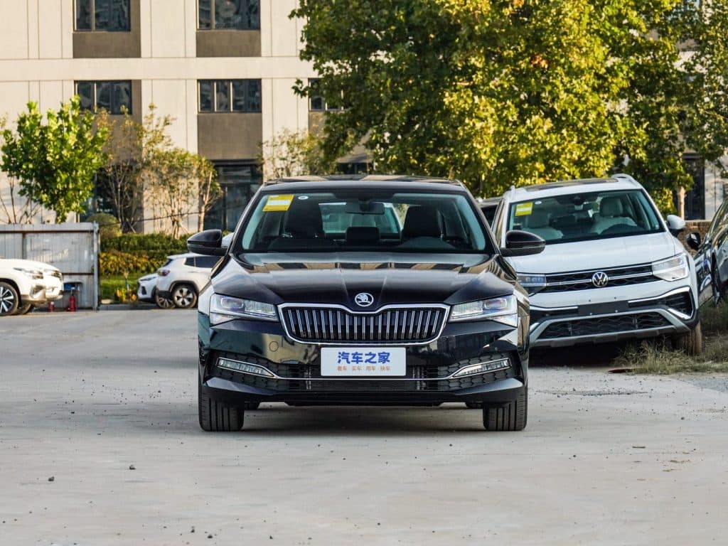 Skoda Superb PRO 2025