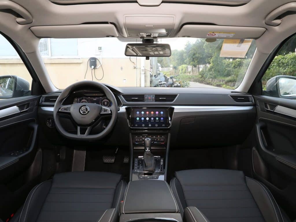 Skoda Superb PRO 2025