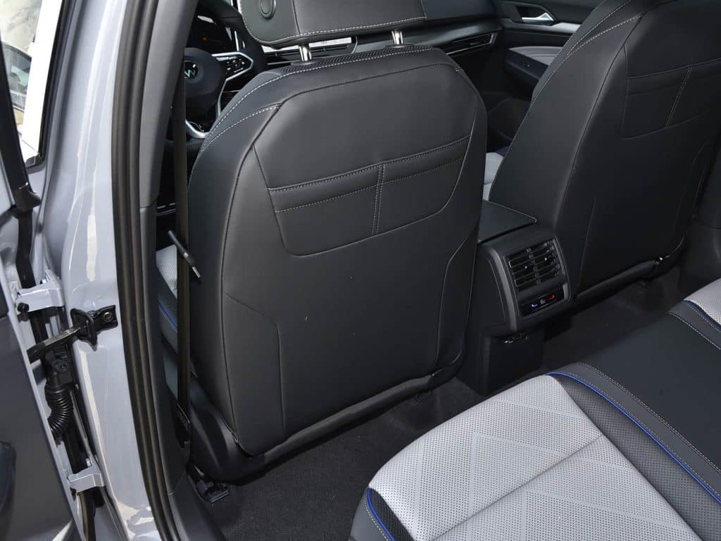 Volkswagen Golf 2025