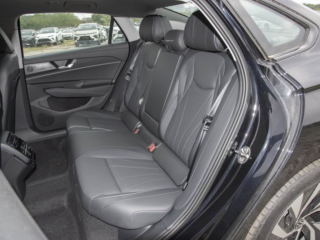 Volkswagen Passat 2025