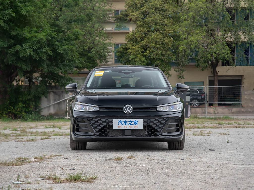 Volkswagen Passat 2025