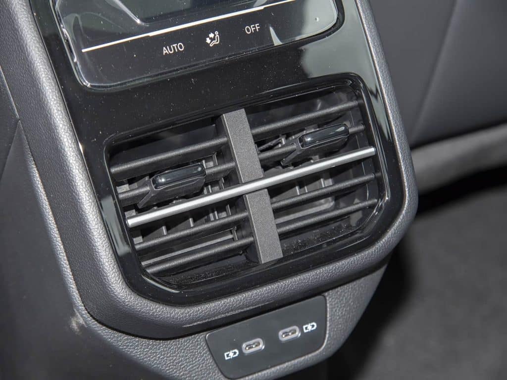 Volkswagen Passat 2025