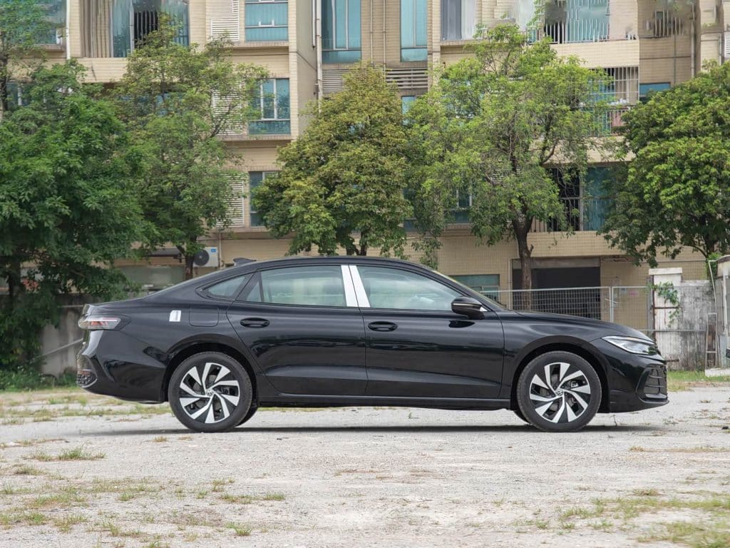 Volkswagen Passat 2025