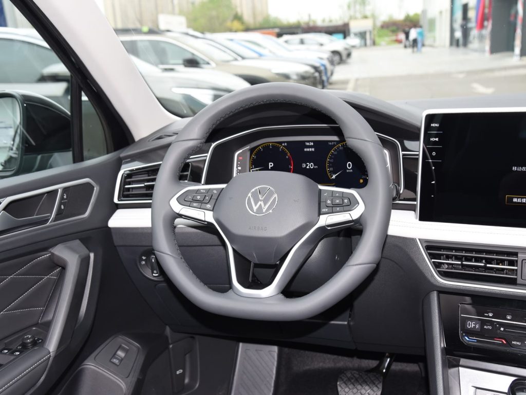 Volkswagen Tiguan L 2024