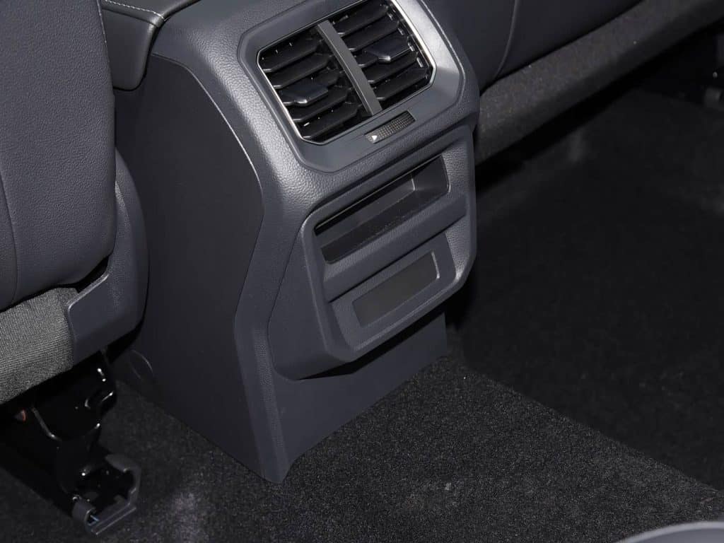 Volkswagen Tiguan L 2024